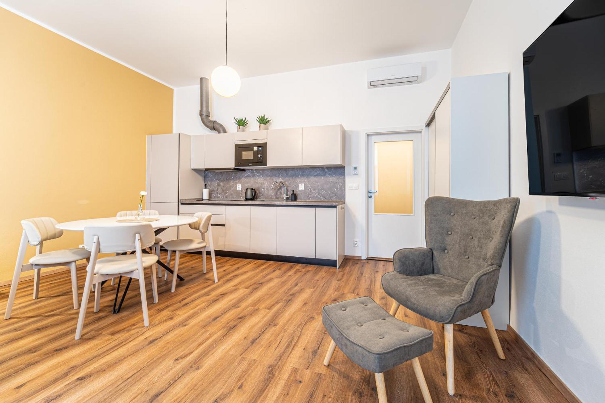 Design Apartments Luzanky Brno Exterior photo